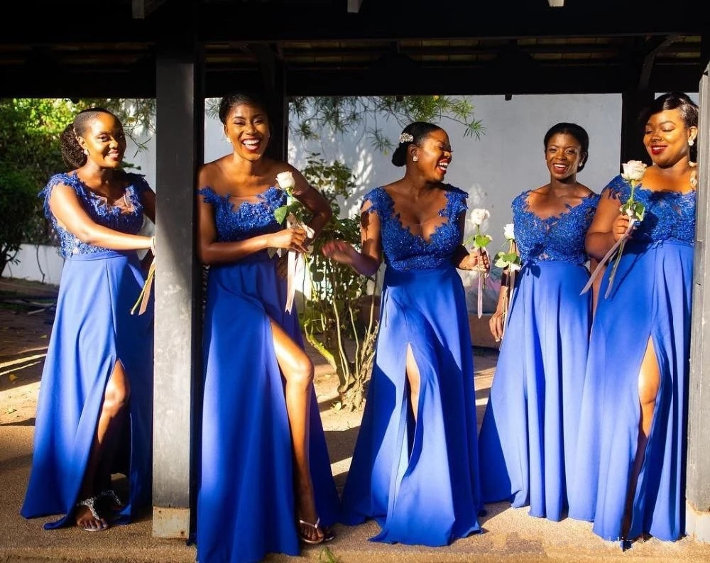 Plus Size Royal Blue Bridemaid Dresses Sheer O-Neck Lace Applique