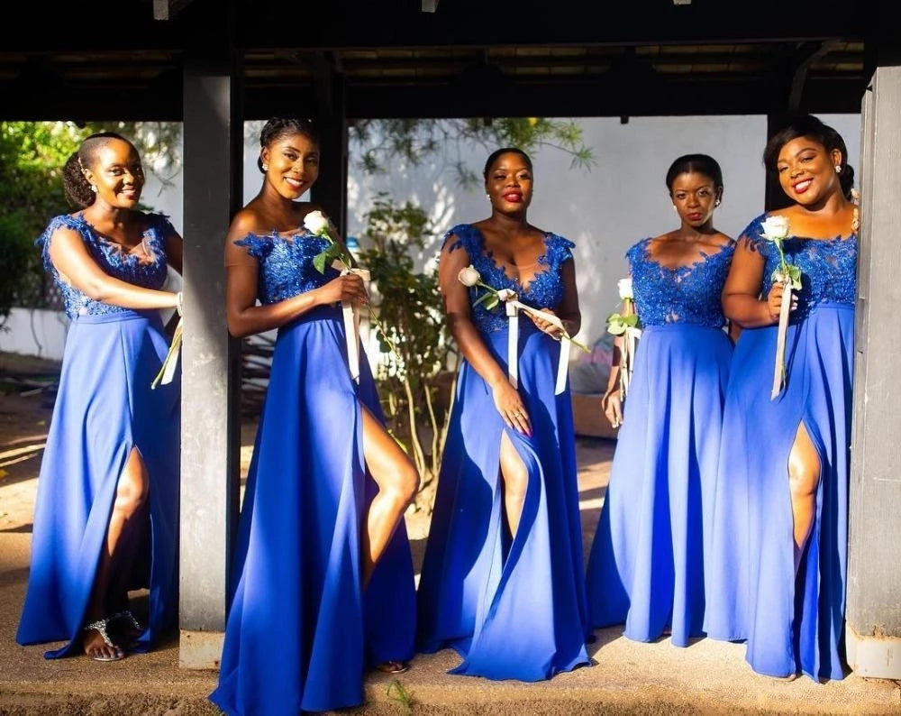 Plus Size Royal Blue Bridemaid Dresses Sheer O Neck Lace Applique