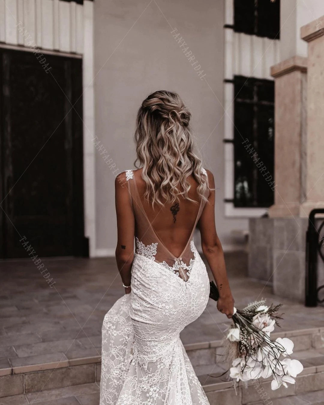 Romantic Lace Wedding Dresses Mermaid Backless Charming Noivas DW570 