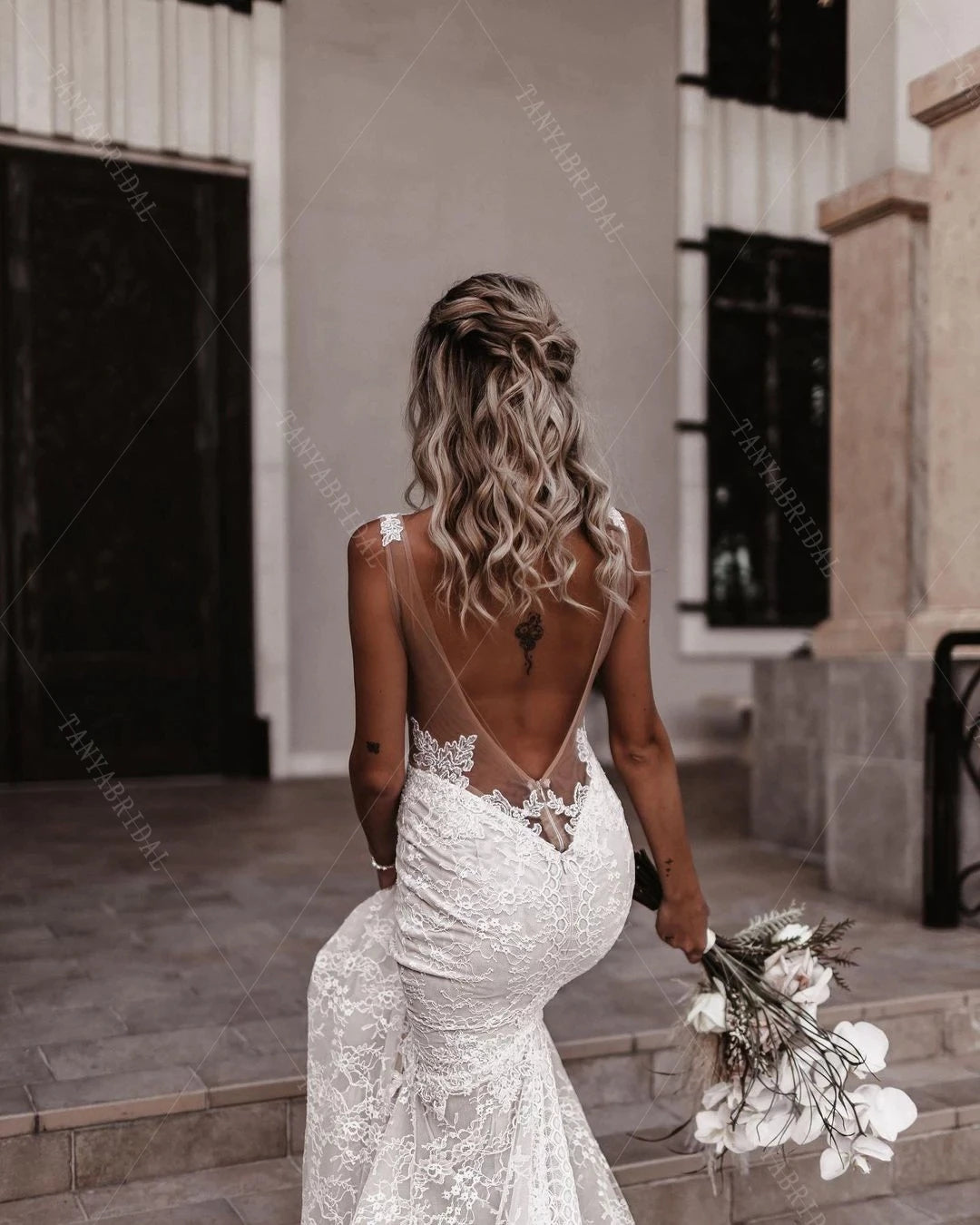 Romantic Lace Wedding Dresses Mermaid Backless Charming Noivas DW570 TANYA BRIDAL Romantic Lace Wedding Dresses Mermaid Backless Charming Noivas DW570 TANYA BRIDAL