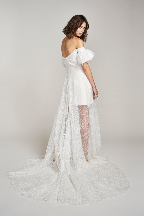 Short Puff Sleeve A Line Lace Wedding Dresses Chic ZW849