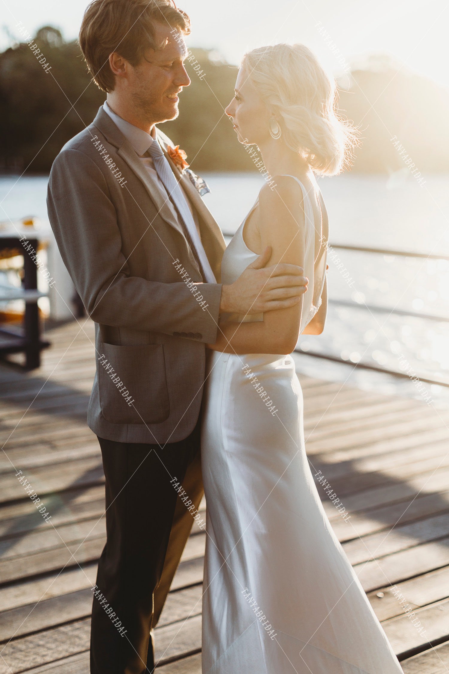 Elegant Beach Backless V-Neck Silk Satin Simple Wedding Dresses Noivas TANYA BRIDAL Elegant Beach Backless V-Neck Silk Satin Simple Wedding Dresses Noivas TANYA BRIDAL