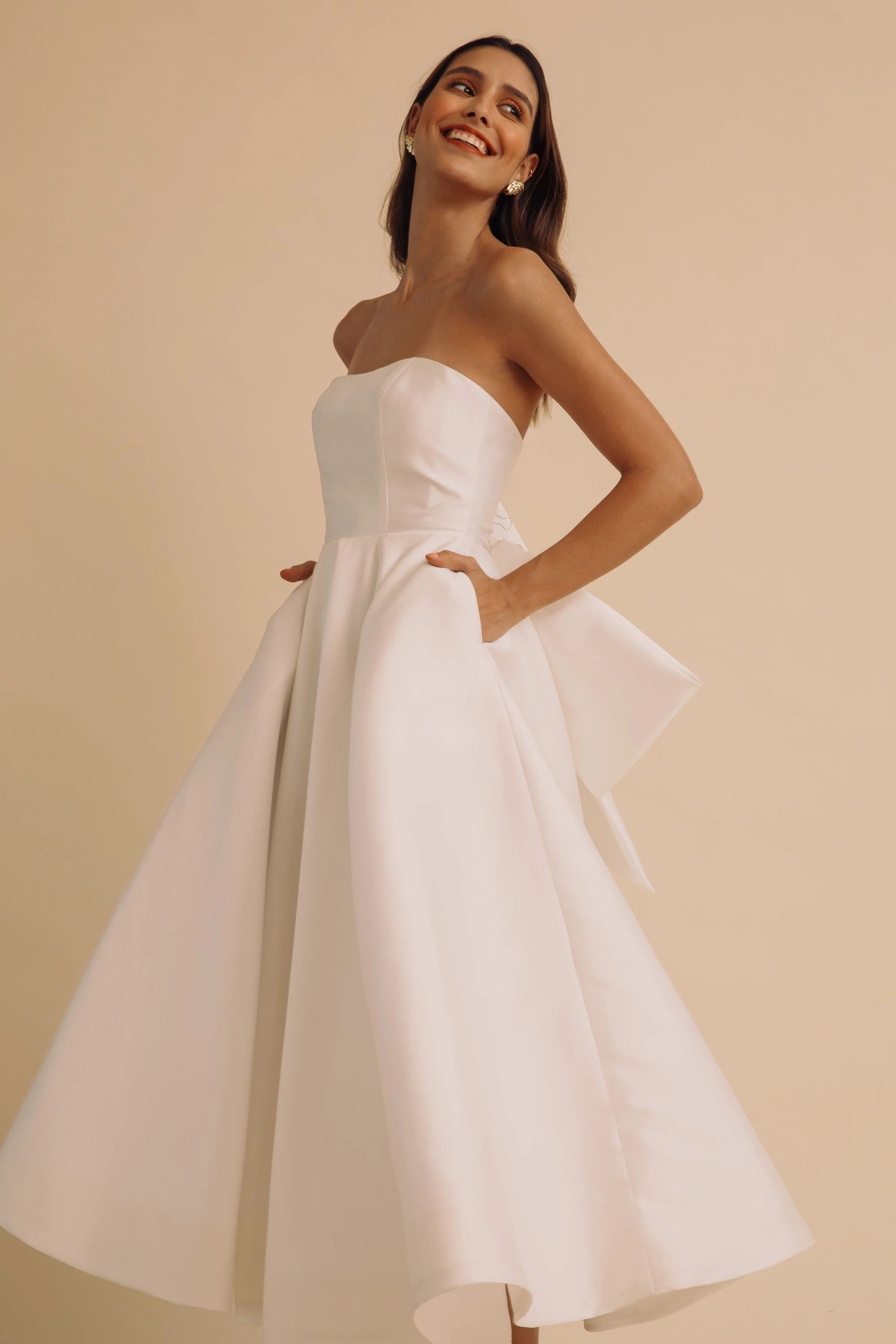Strapless Midi Wedding Dress Designed With Bow Back ZW909 TANYA BRIDAL Strapless Midi Wedding Dress Designed With Bow Back ZW909 TANYA BRIDAL