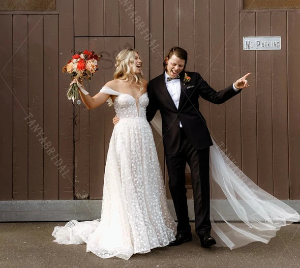Flower Lace Emboridery Wedding Dresses Off-The-Shoulder ZW454