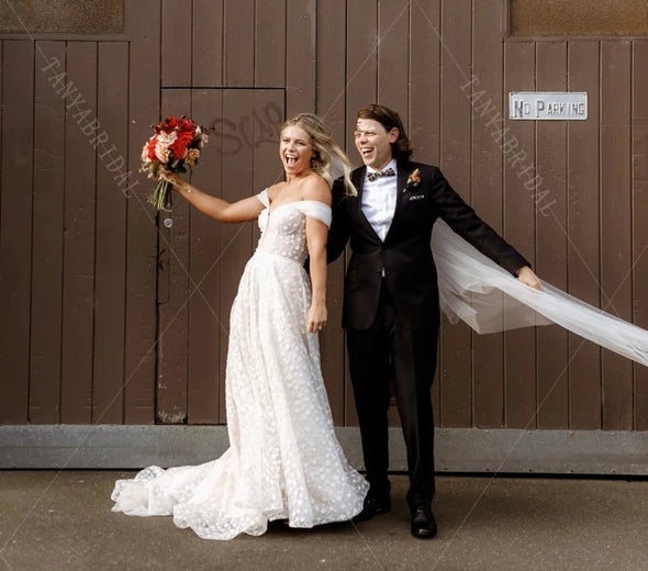 Flower Lace Emboridery Wedding Dresses Off-The-Shoulder ZW454