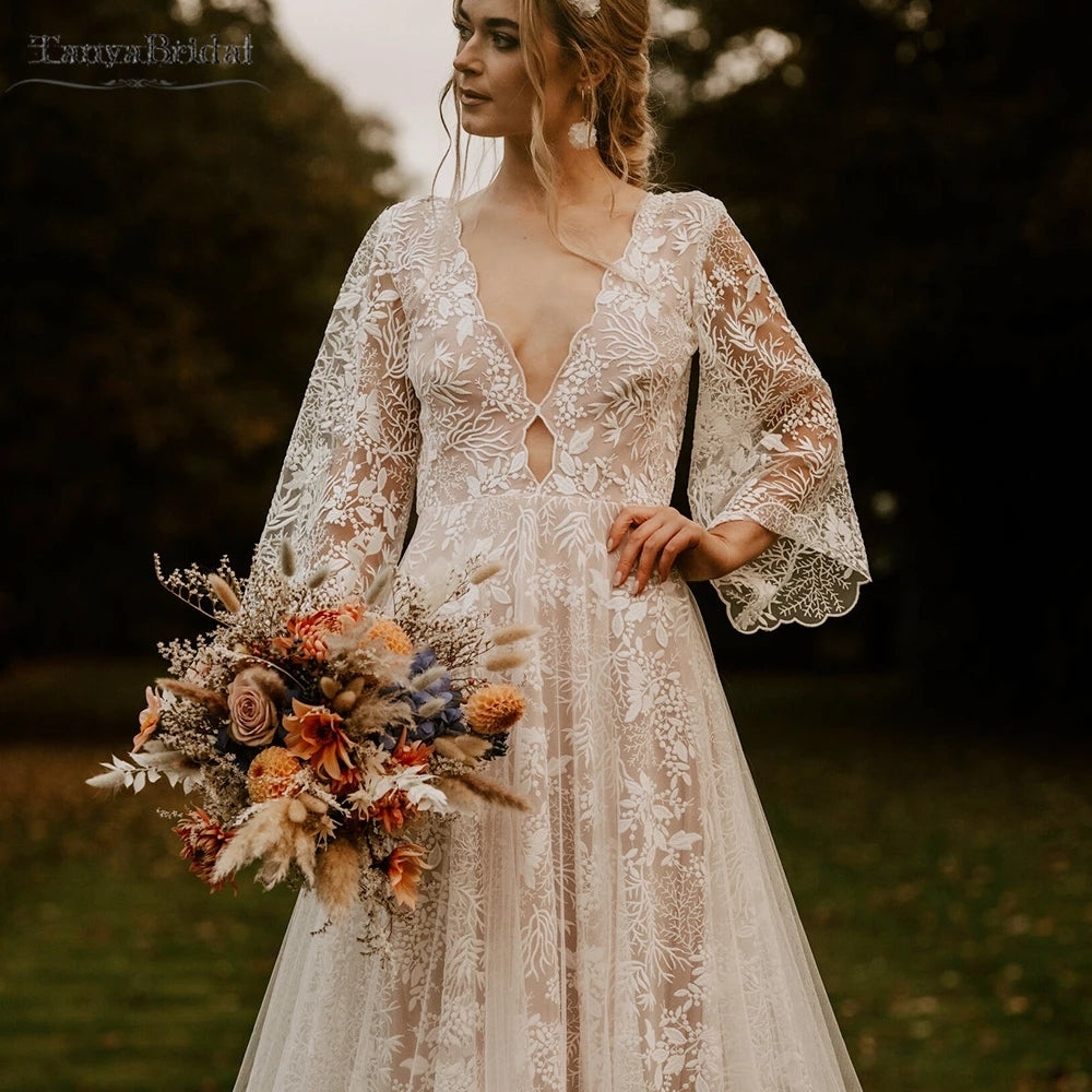 Leaf Lace Wedding Dresses Flare Sleeve Noivas Chic DW576 Leaf Lace Wedding Dresses Flare Sleeve Noivas Chic DW576
