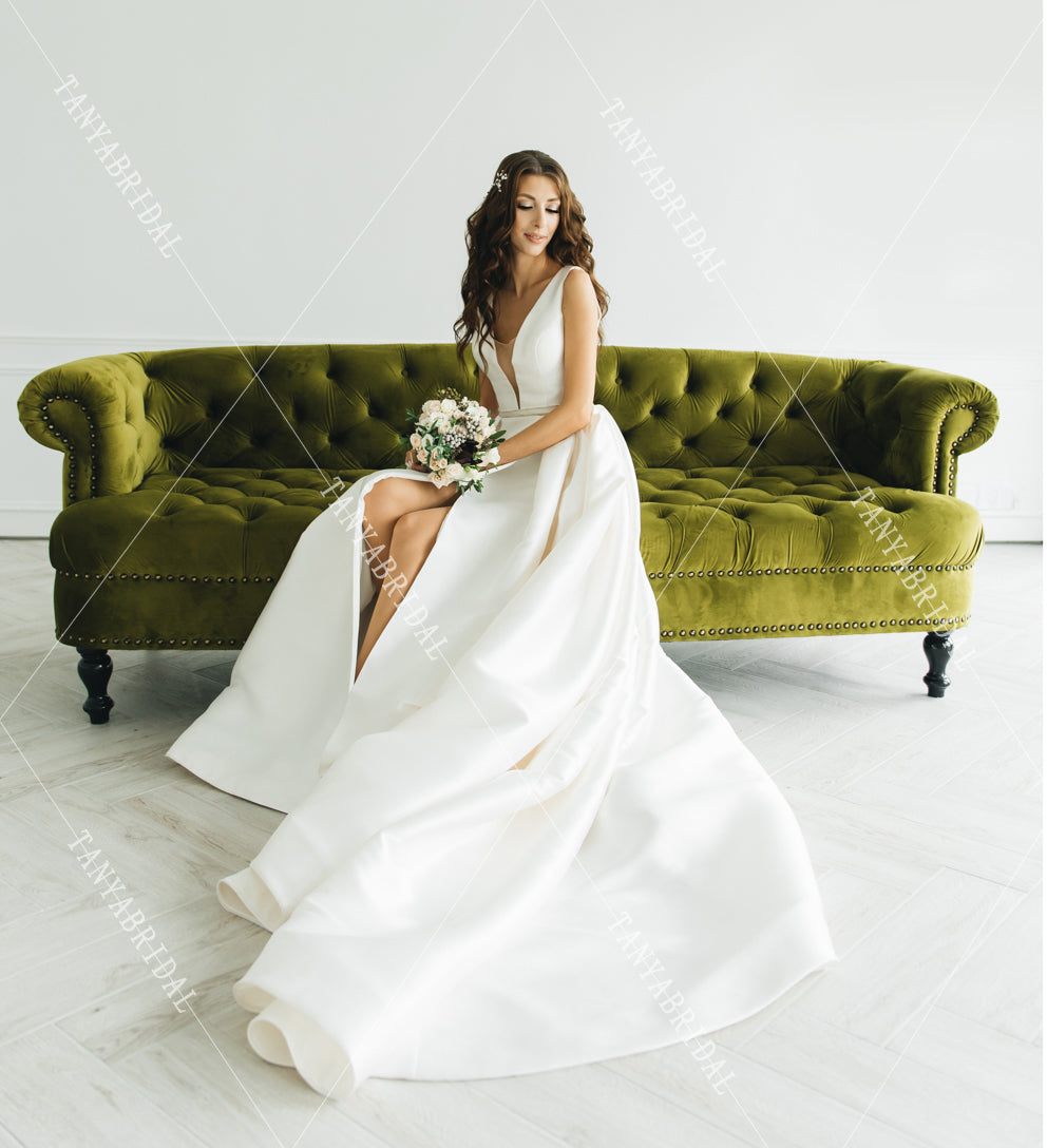 V-Neck A Line Wedding Dresses High Split Simple Satin Bridal Gowns