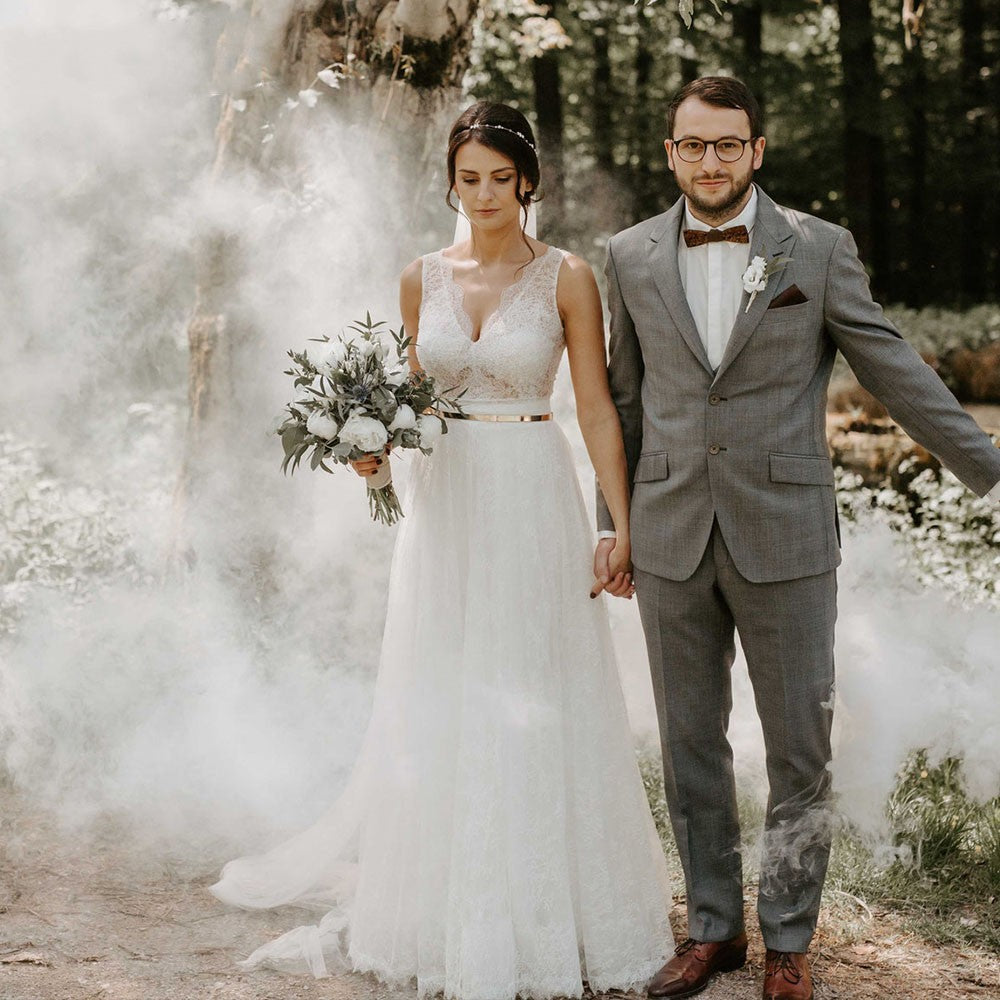 V-Neck Lace Wedding Dress A Line Bridal Gowns With Gold Belt Vestido d TANYA BRIDAL V-Neck Lace Wedding Dress A Line Bridal Gowns With Gold Belt Vestido d TANYA BRIDAL