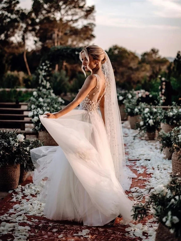 V Neck 3D Lace Flower Wedding Dresses Bohemian Tull Bride Gown
