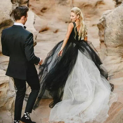 Black and White Gothic Wedding Dresses Deep V Neck – TANYA BRIDAL Black and White Gothic Wedding Dresses Deep V Neck – TANYA BRIDAL