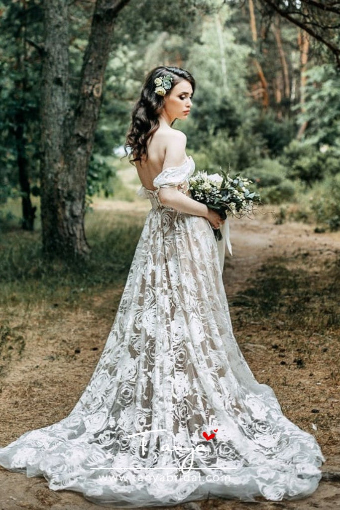 A Line Skin Lining Lace Wedding Dresses With Train