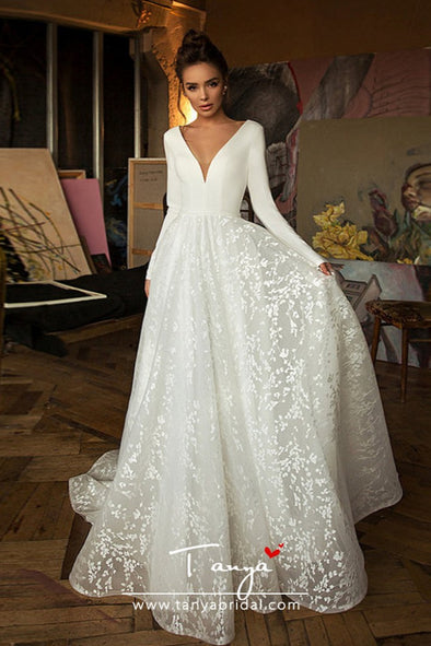 V Neck Long Sleeves Ivory A Line Lace Wedding Dresses With 30cm Train