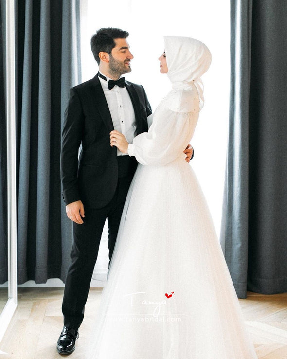 White Pearls Elegant Muslim Wedding Dresses DQG1118