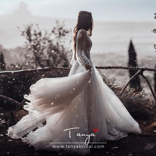 Long Sleeve Lace Wedding Dresses V-Neck Floor Length Tulle skirt Bridal Gowns Boho Fall Winter Vestido De Noivas ZW219