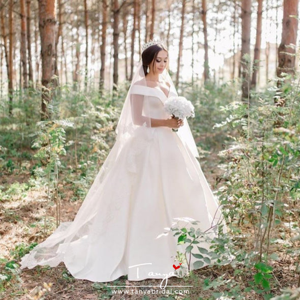 New Arrival Simple Wedding Dresses Off The Shoulder A-line Satin Bridal Gowns Vestido De Noiva White Ivory Wedding Gowns