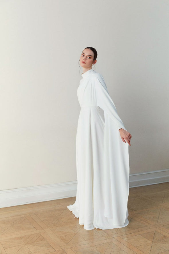 Simple  Muslim Wedding Dress With Flare Cape