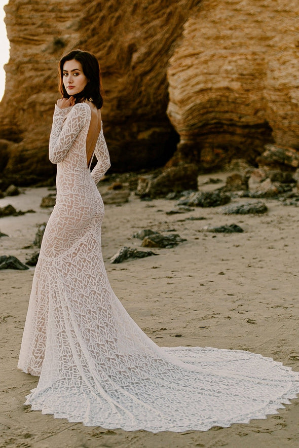 Mermaid Backless Lace Nude Lining Long Sleeves Wedding Bridal Gown