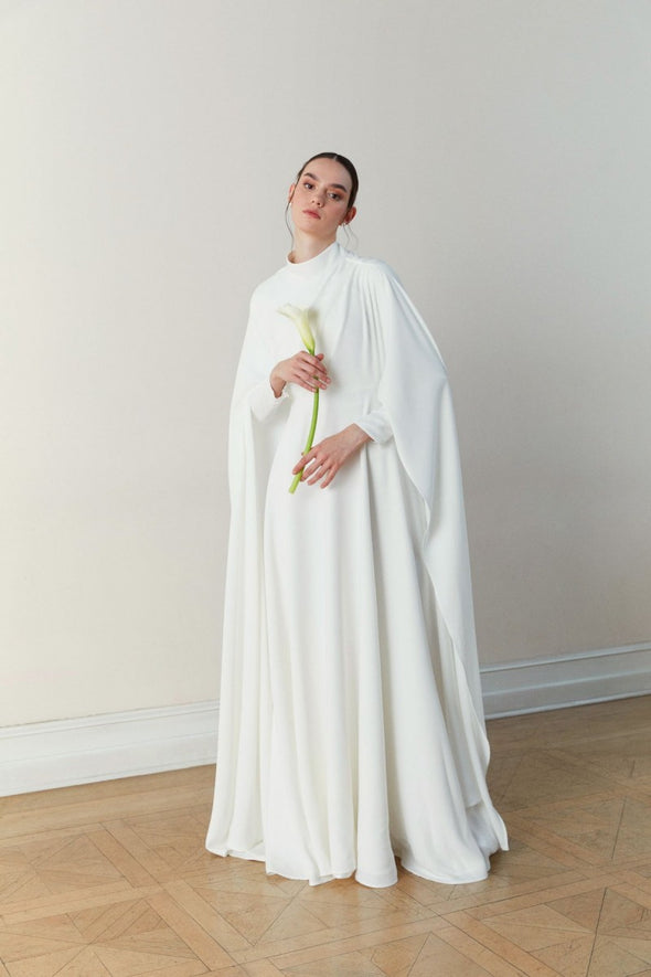 Simple  Muslim Wedding Dress With Flare Cape