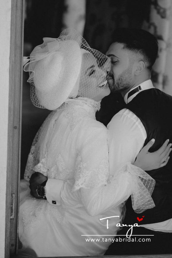 Elegant Long Muslim Wedding Bridal Gown Lace Edge Tulle Bride Dress