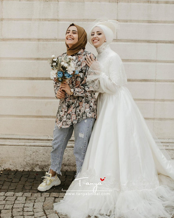 Elegant Long Muslim Wedding Bridal Gown Lace Edge Tulle Bride Dress