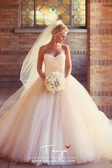 Luxury Wedding Dresses Ball Gown Lace Up Back