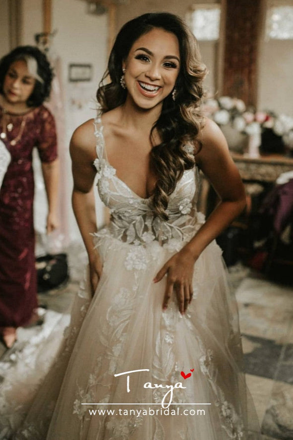 Illusion Body Lace Wedding Dresses Elegant Bridal Gown With Train