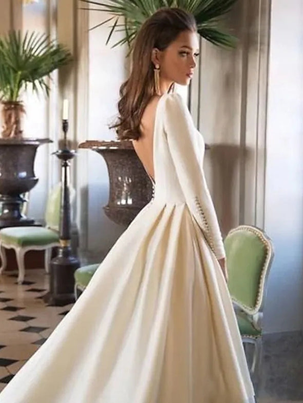 A-Line Wedding Dresses Bateau Neck Court Train